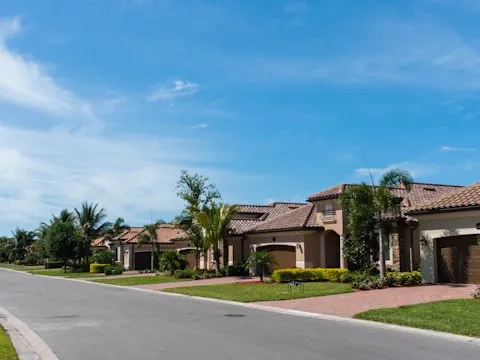 imgi_8_photo-1555636222-cae831e670b3